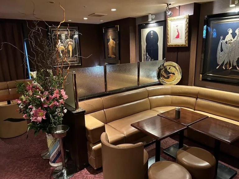 バジルの店内