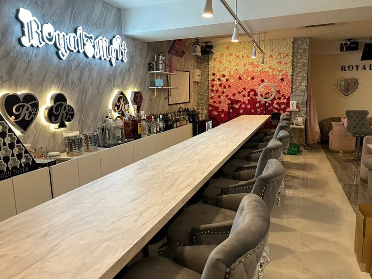 ロイヤルメルトの店内