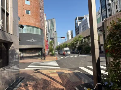 瑞木 （みずき）への道順 6／9：「難波橋」という十字路に出るので左折します。
