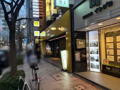 昴 （スバル）への道順 10／10：右手に銀座昴の入る「ウォータータワービル」が出てきます。