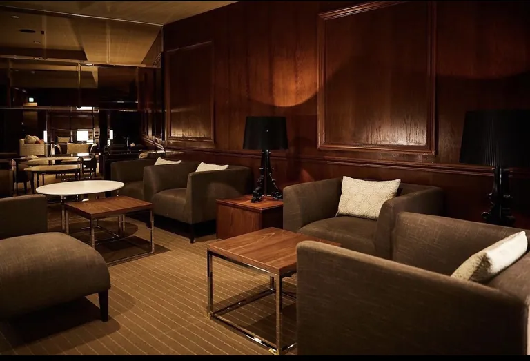 ルーズリュクスラウンジ （Lu’s luxe lounge）の店内