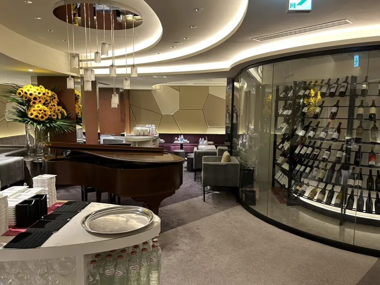 ソルの店内