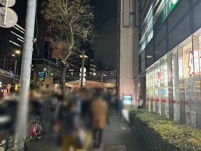 メゾンドエムへの道順 2／10：道路を左手に直進します。