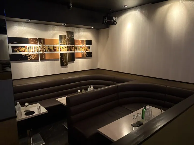 ブリリアントクラブの店内