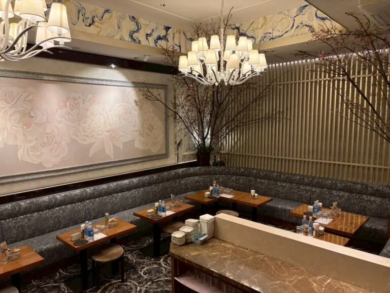 レイカの店内