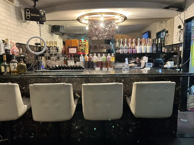 エッグの店内