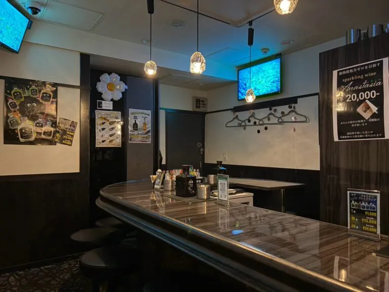 カラット宴の店内