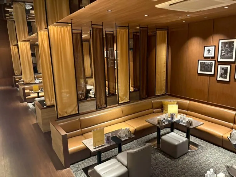 家忘 （カボウ）の店内