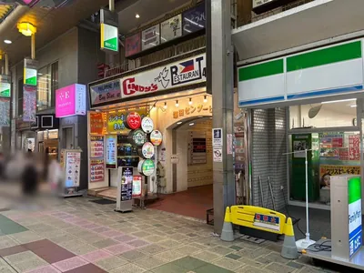 ラグジュアリーへの道順 6／6：少し進むと右手に蒲田ラグジュアリーの入る「蒲田センタービル」があります。
