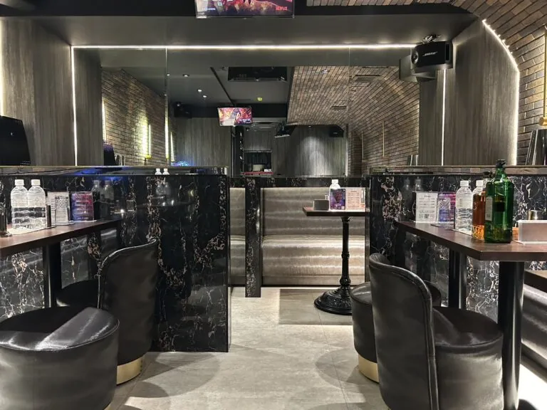 フローレンスクラブの店内