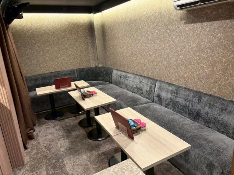 テレサ　（Girl’s Bar TELESA）の店内
