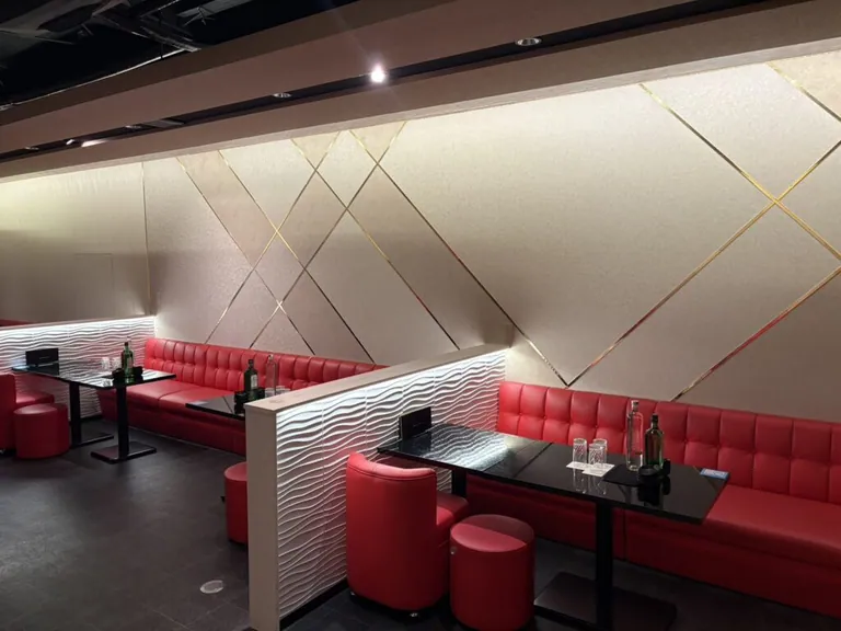 ハニービー （Honey&Be）の店内