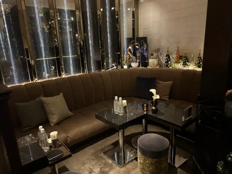 クラブ J2 （club JⅡ）の店内