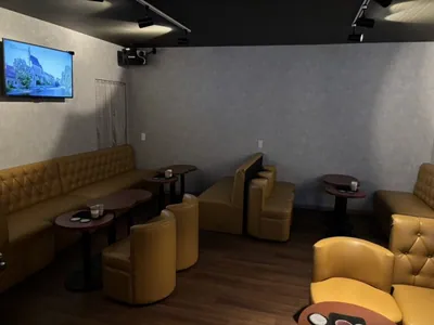 アイドマの店内