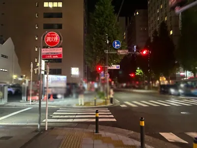 ステージへの道順 8／12：「常盤町三丁目」の交差点も越えて直進します。