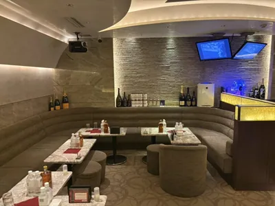 アイリスの店内