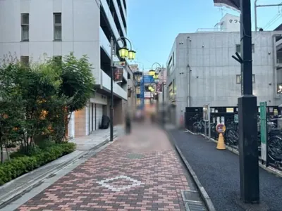 練馬　リンドーへの道順 3／4：突き当りまで直進します。