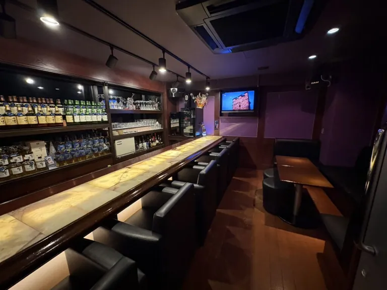 粋 （スイ）の店内