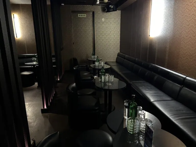 プライマルの店内