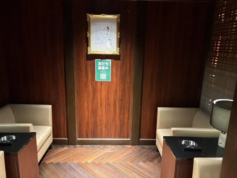 プロポーションの店内