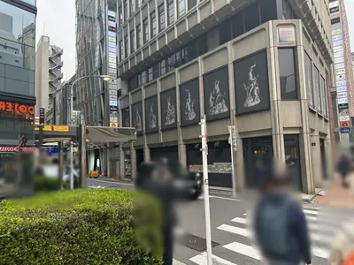 ジュジュへの道順 6／10：一つ目の路地を左折します。