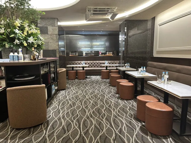 レイの店内