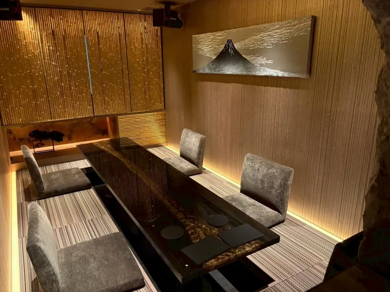 アンジュールの店内