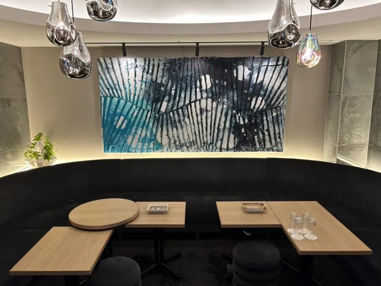 オリーブの店内