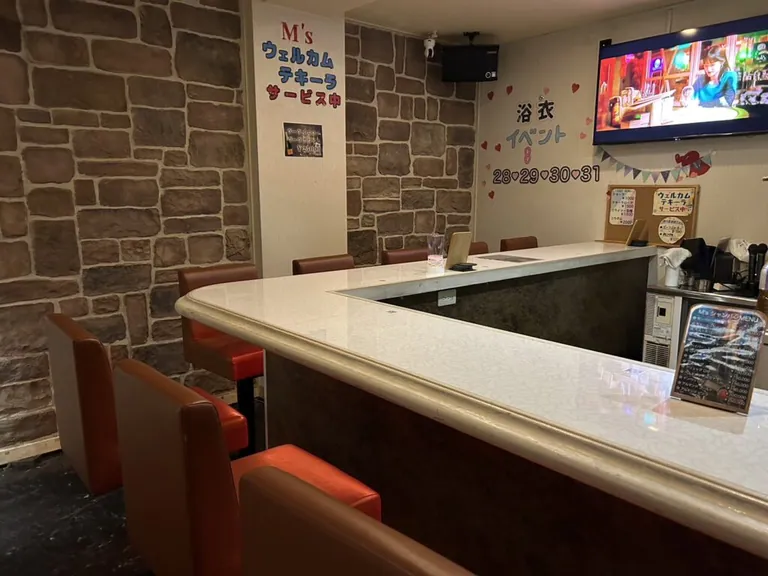 エムズ （Girl’s Bar M’s）の店内