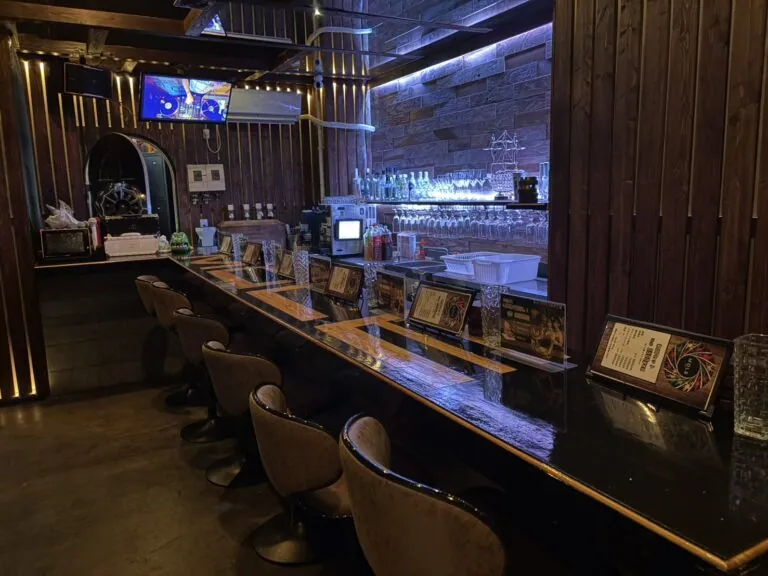 八幡宿 モール (Girl’s Bar MOLE)の店内