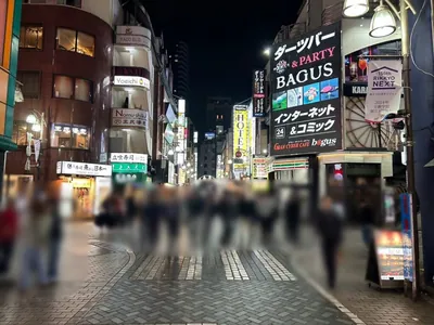 ノックスへの道順 5／8：十字路を越えて直進を続けます。