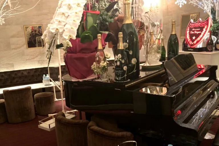 ブレイブの店内