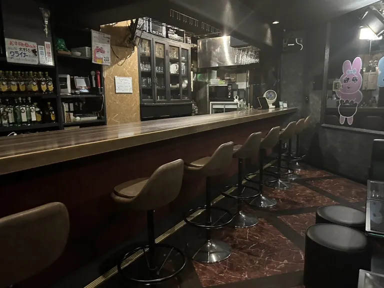 ユラリの店内