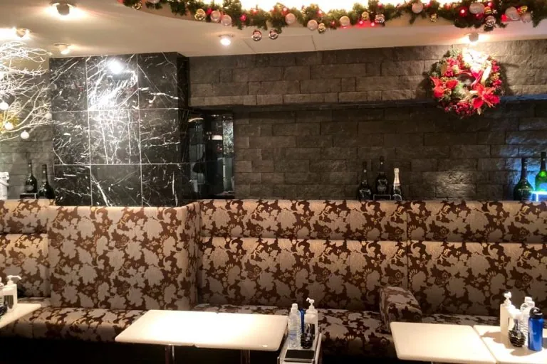 ナナの店内