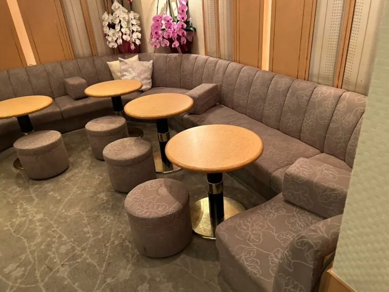 グレの店内