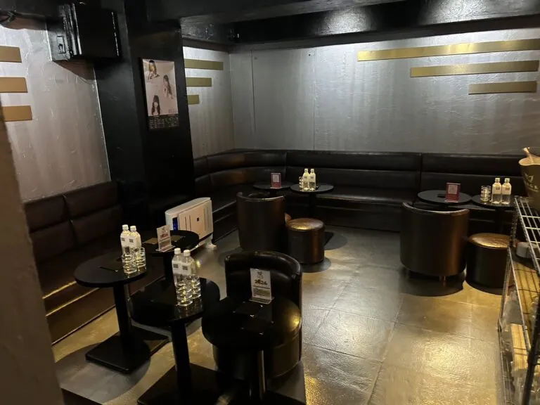 ハマーの店内