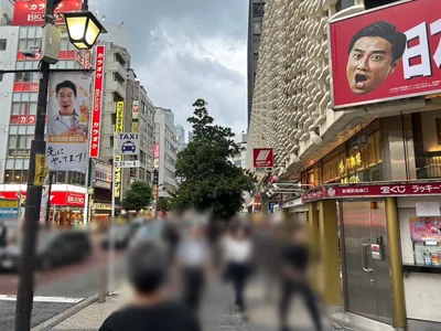 ディザイアへの道順 3／8：直進します。