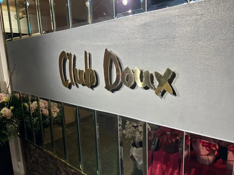 ドゥーの店内