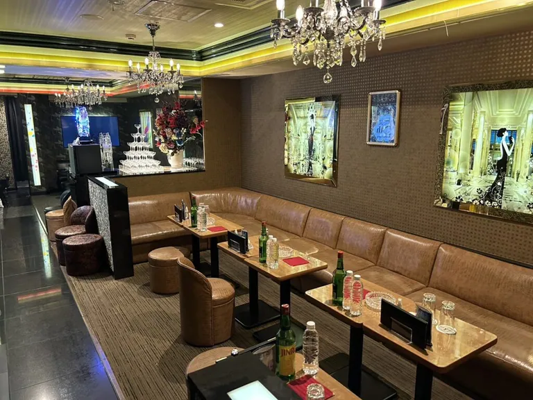 ラグゼリアの店内