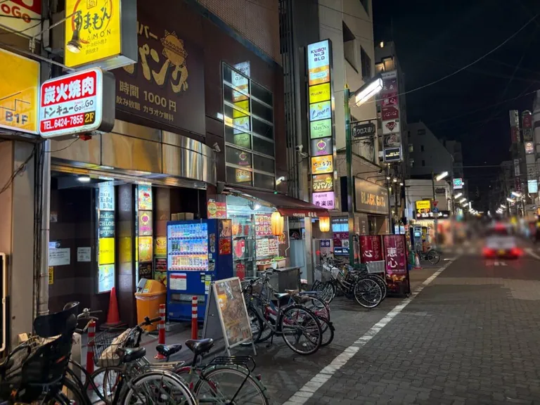 イエローラブの店内