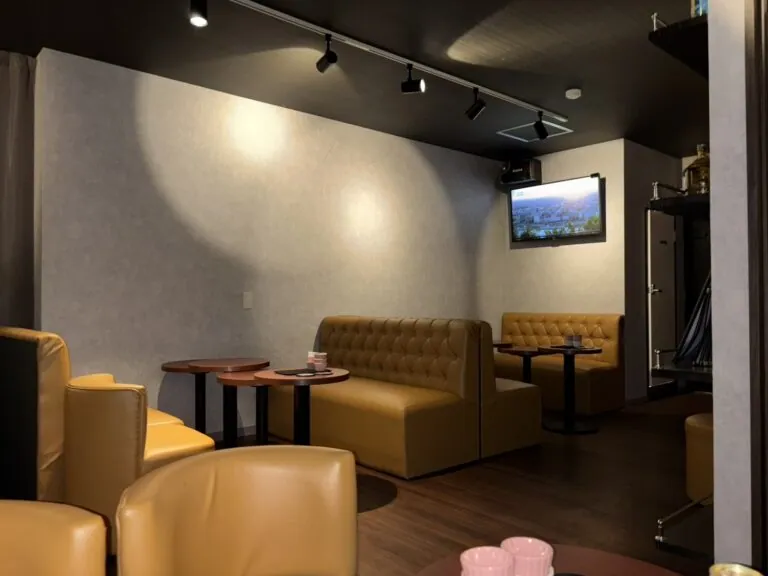 アイドマの店内