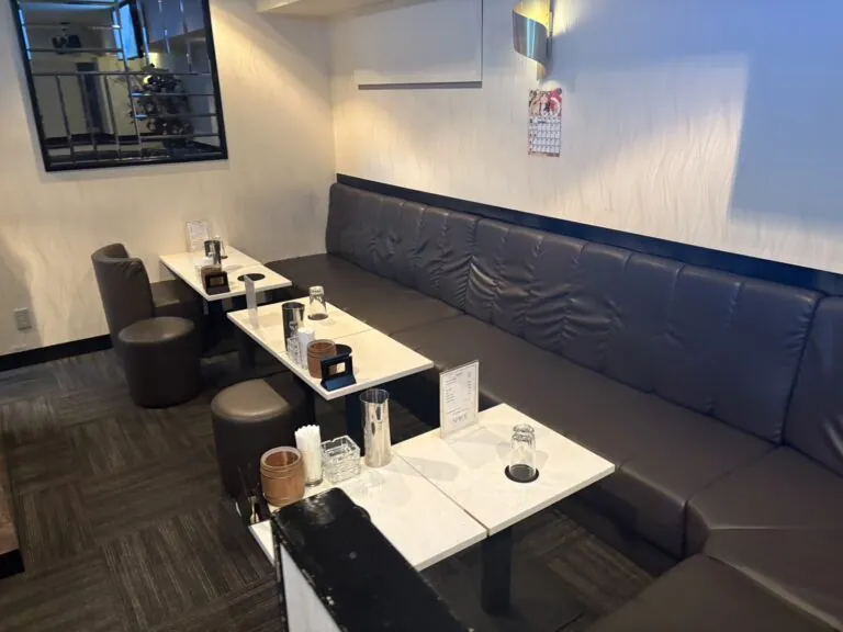 スパイスの店内