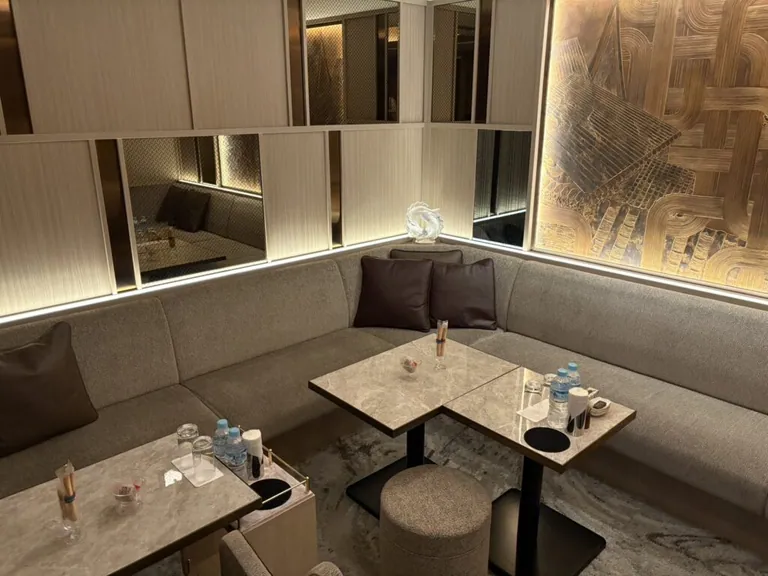 ルリアンの店内