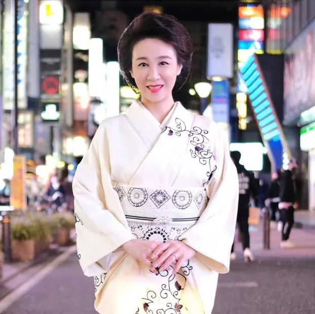 ナナエの店内