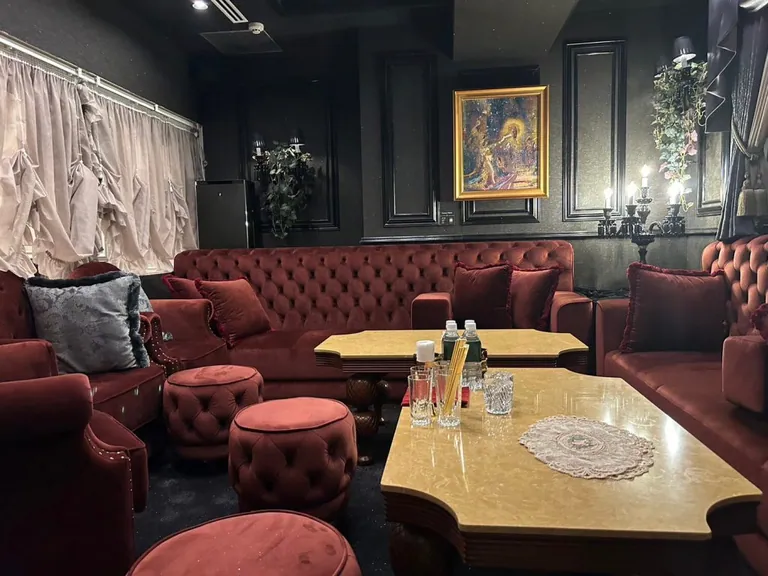 華鈴灯 (かりんとう)の店内