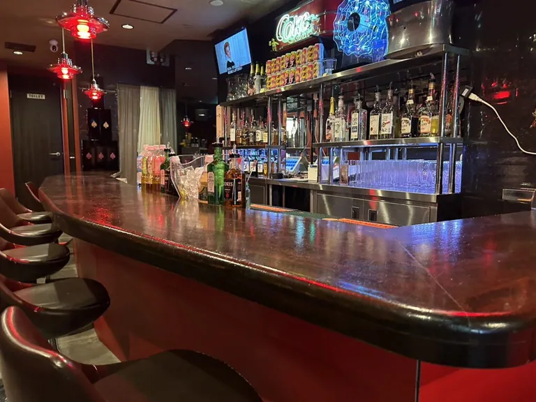 エビス本店 （CAFE BAR. EBISU本店）の店内