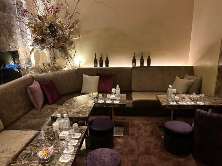 クラブ J2 （club JⅡ）の店内