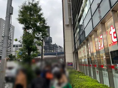 ベラノッテへの道順 2／10：道路を左手に道なりに進みます。