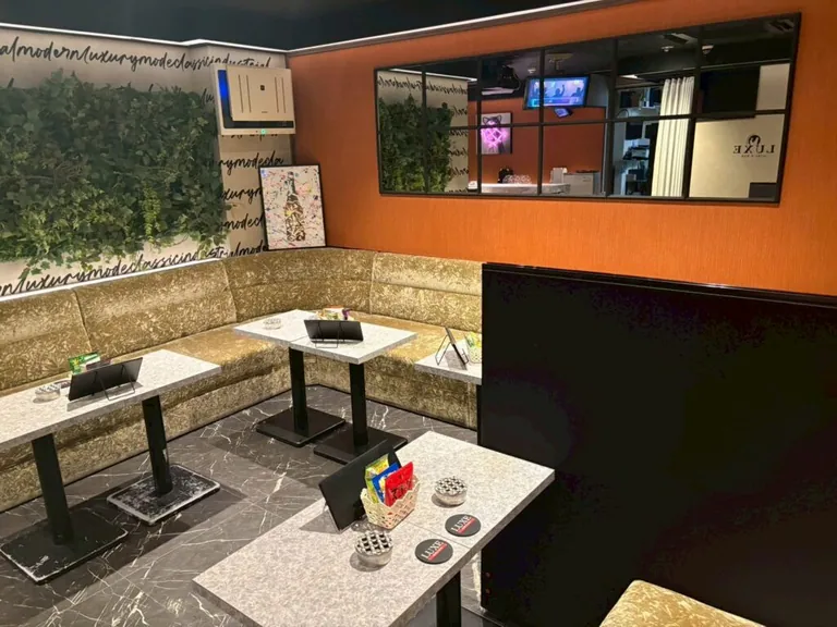 ラグゼの店内