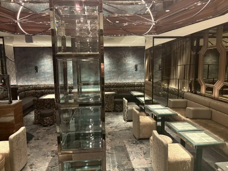 キリンの店内